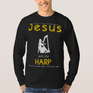 Camiseta Ressonância Divina: Jesus e os Harp - Slogan Engra