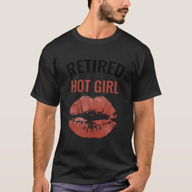 Camiseta Retired Hot (Frente)