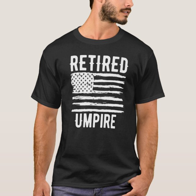 Camiseta Retired Umpire Profession American Flag Premium (Frente)