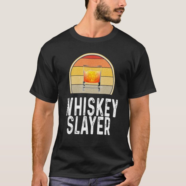 Camiseta Retorno De Álcool Para Bebidas Com Caça De Uísque (Frente)