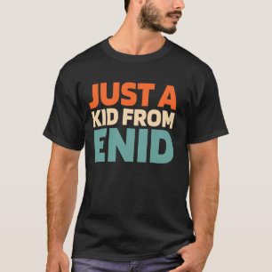 Camiseta Retrair-Nos Da Cidade Americana Apenas Um Miúdo De