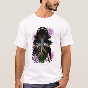 Camiseta Retrato da mulher que guardara o microfone