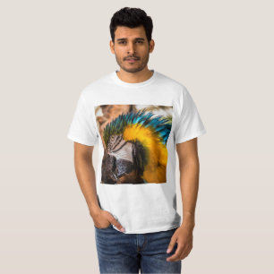 Camiseta Retrato de arara azul e amarela