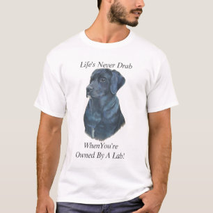 Camiseta retrato do cão labrador negro com slogan divertido