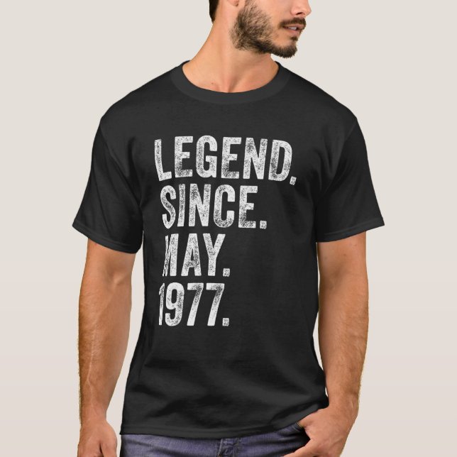 Camiseta Retro 1977 Aniversário Legenda De Nascer Desde 197 (Frente)