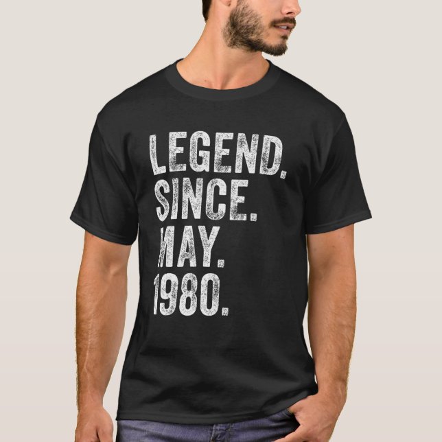 Camiseta Retro 1980 Aniversário Legenda De Nascer Desde 198 (Frente)
