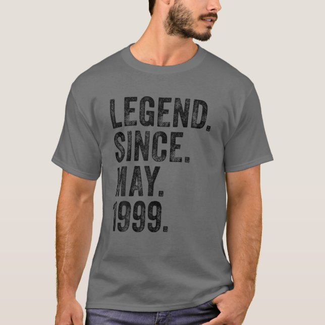 Camiseta Retro 1999 Aniversário Legenda De Nascer Desde 199 (Frente)