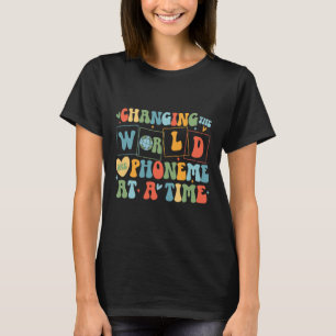 Camiseta Retro Alterando O Mundo Um Phonema De Cada Vez