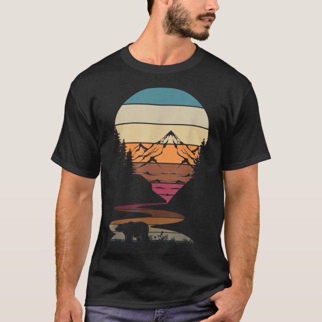 Camiseta Retro Animais Selvagens Montanhas de Árvores de Ca (Frente)