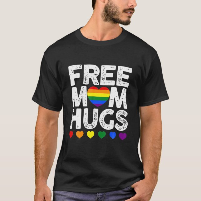 Camiseta Retro Arco-Íris Livre Mãe Abraça Gay LGBT Orgulho  (Frente)
