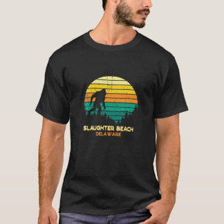 Camiseta Retro Bayou Slaughter Beach Delaware Souve Bigfoot