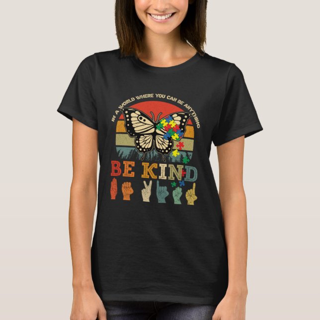 Camiseta Retro Be Kind Puzzle Butterfly ASL Teacher Autism  (Frente)