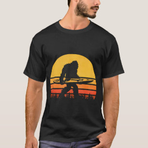 Camiseta Retro Bigfoot Kayak Vintage Sasquatch Kayaking