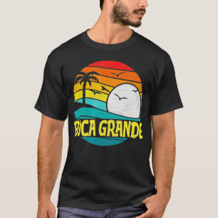 Camiseta Retro Boca Grande Beach Sun Surf 80s Graphic