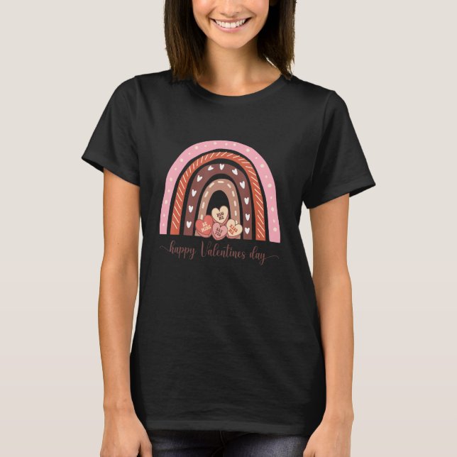 Camiseta Retro Boho Rainbow Cute Pink Heart Happy Valentine (Frente)