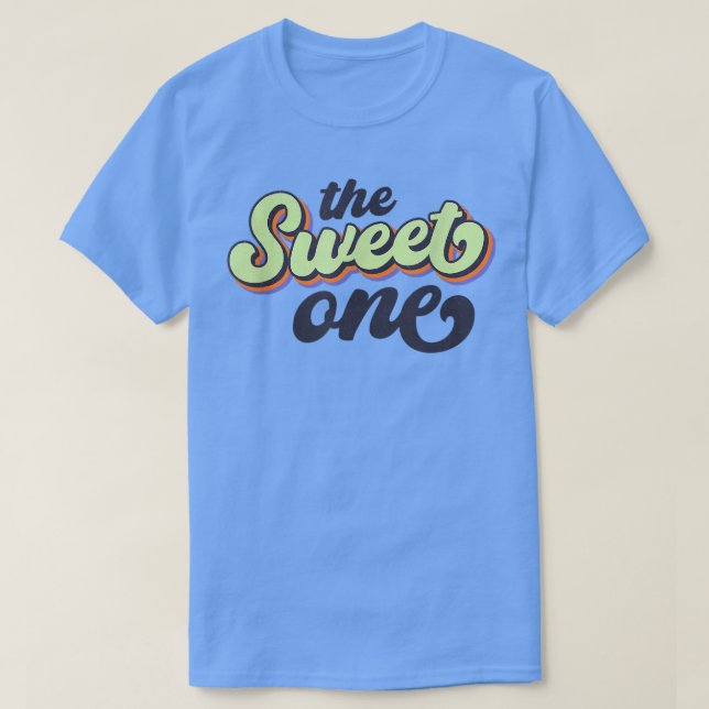 Camiseta Retro Bridesmaid Bachelorette Party Bride The Swee (Frente do Design)
