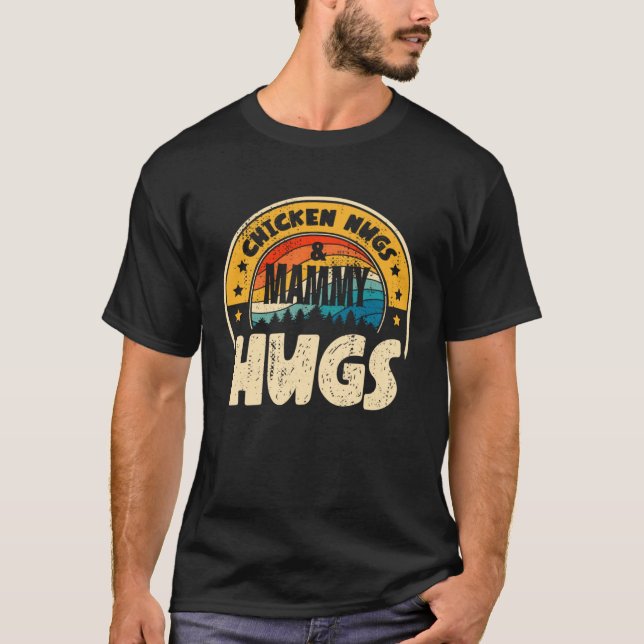 Camiseta Retro Chicken Nugs Nuggets Foodies  Mammy Hugs (Frente)