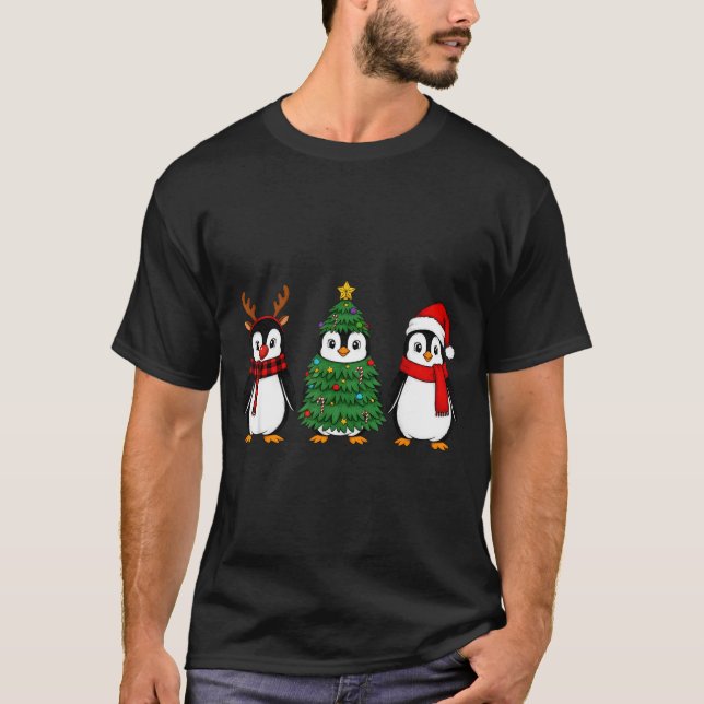 Camiseta Retro Christmas Penguin Santa Reindeer  (Frente)