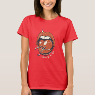 Camiseta Retro com Gráfico de Cereja e Lábios Verm