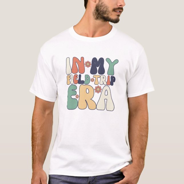 Camiseta Retrô De Groovy Na Minha Época De Viagem De Campo (Frente)