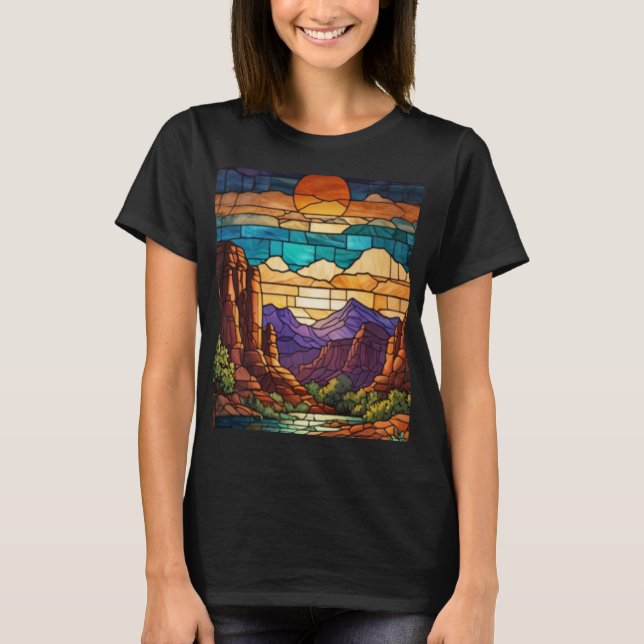 Camiseta Retro desert scene Sedona mountains stainglass art (Frente)
