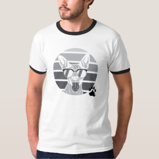 Camiseta Retro Dog in Sunglasses: Monochrome Paw T-Shirt
