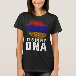 Camiseta Retro Está no meu sinalizador de Arte Digital do D