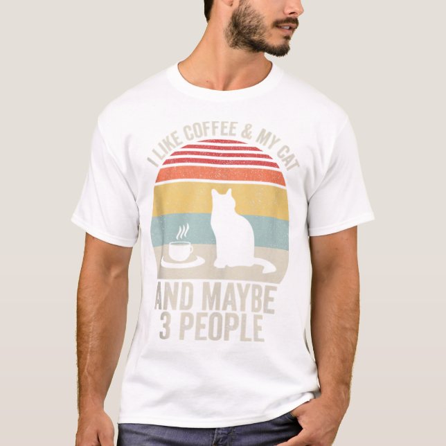 Camiseta Retro Eu Gosto De Café Meu Gato E Talvez 3 Pessoas (Frente)