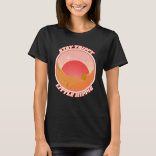 Camiseta Retro Fica Trippy Hippie Little Hippie Peace Love 