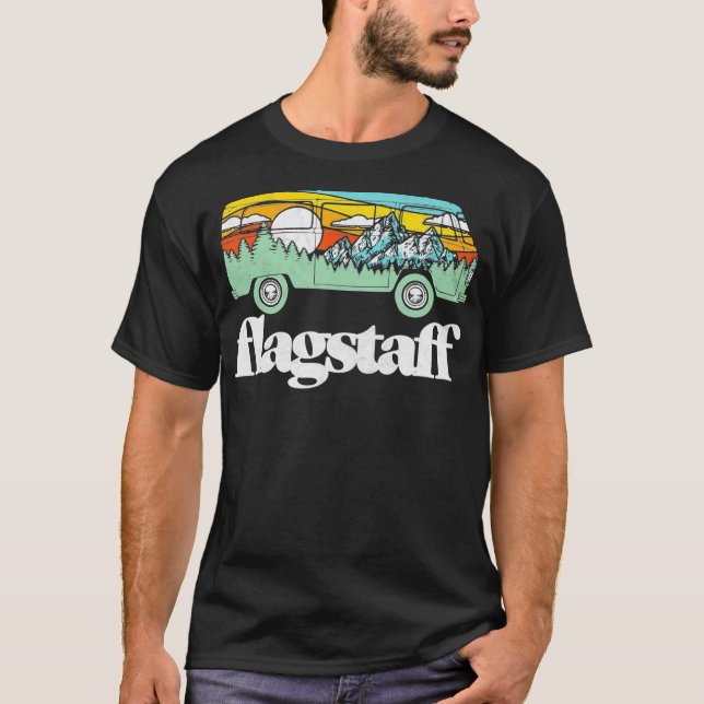 Camiseta Retro Flagstaff Hippie Van Mounains Trees Sun Sc (Frente)