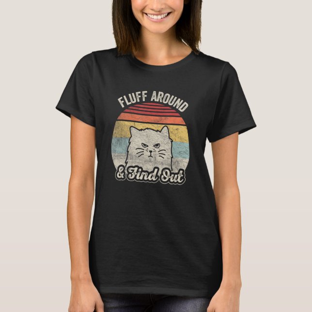 Camiseta Retro Fluff Ao Redor E Descubra O Humor Adulto Do  (Frente)