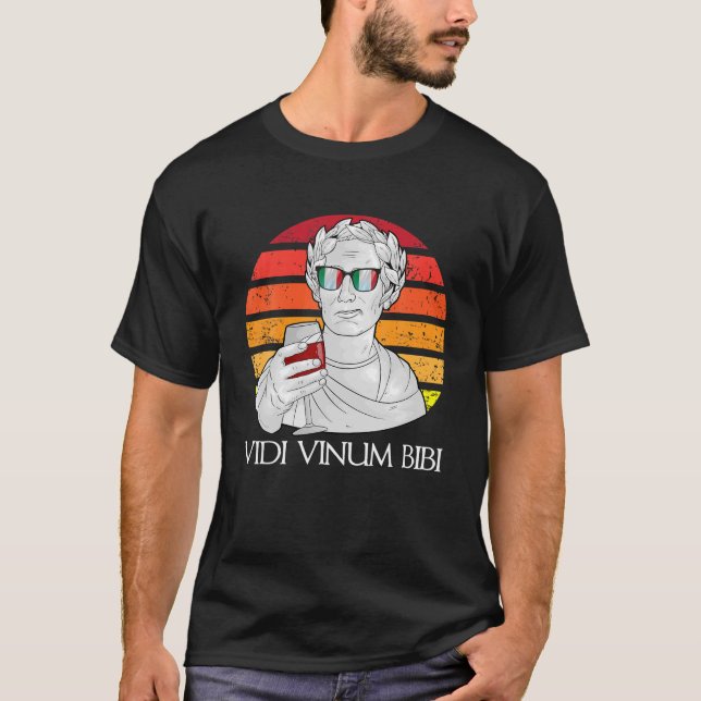 Camiseta Retro Funny Bebendo Vidi Vinum Bibi Tast De Vinho  (Frente)