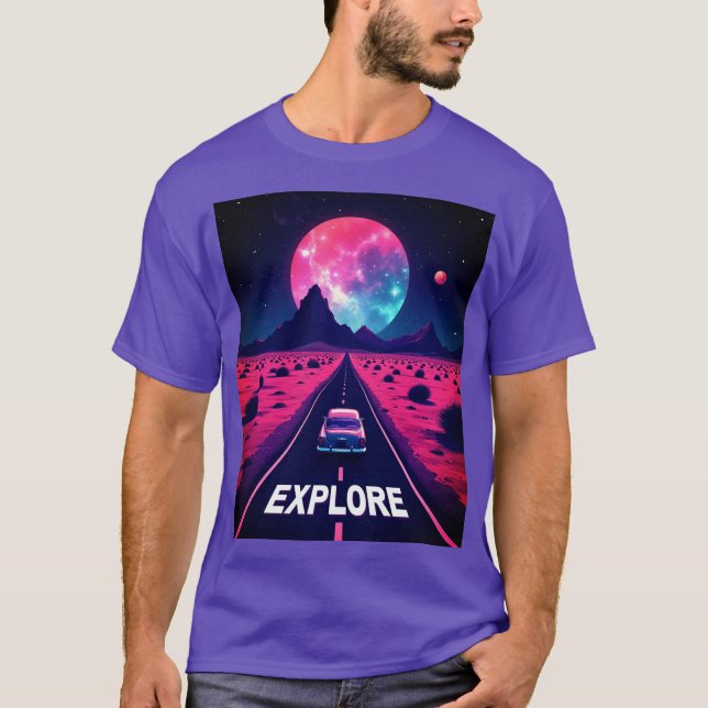 Camiseta  Retro-Futuristic Synthwave "EXPLORE" Desert Night (Frente)