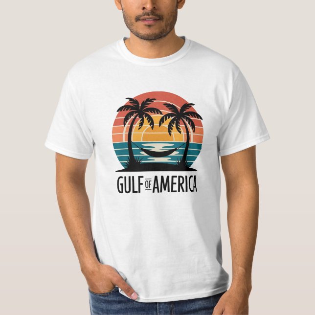 Camiseta Retro Golfo da América Sunset Beach Vibes Tee (Frente)
