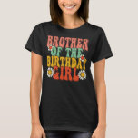Camiseta Retro Groovy Brother Da Vintage Birthday Girl<br><div class="desc">Retro Groovy Brother Da Festa De Bday Da Rapariga De Aniversário</div>