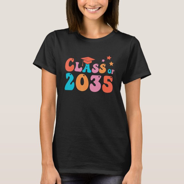 Camiseta Retro Groovy Class of 2035 Grow With Me Class Back (Frente)
