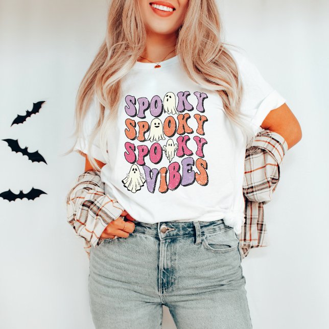 Camiseta Retro Groovy Halloween Spooky Vibes T-Shirt (Criador carregado)