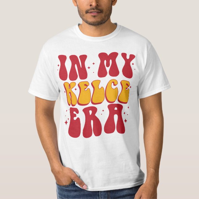 Camiseta Retro Groovy Na Minha Era Kelce (Frente)