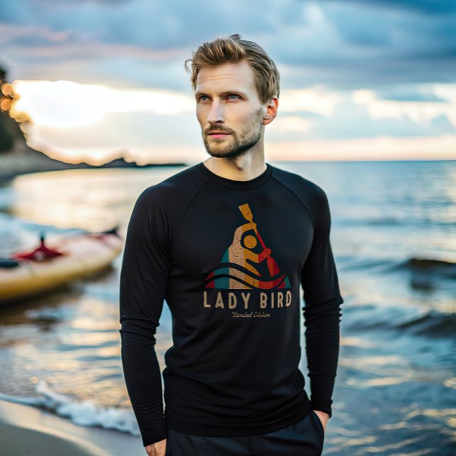 Camiseta Retro Lady Bird Kayaking (Criador carregado)