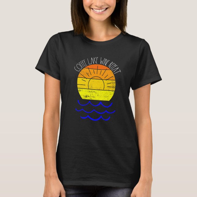 Camiseta Retro Lago Sunset E Vinho Café Lago De Vinho Repet (Frente)