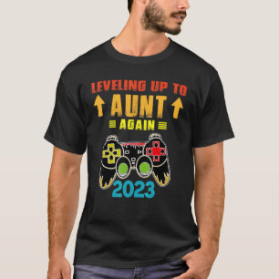 Camiseta Retro Leveling Up To Aunt Again 2023 Promoted To A
