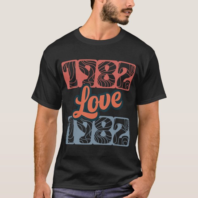 Camiseta Retro Love 1982 Original Classe Edição Perfeito (Frente)