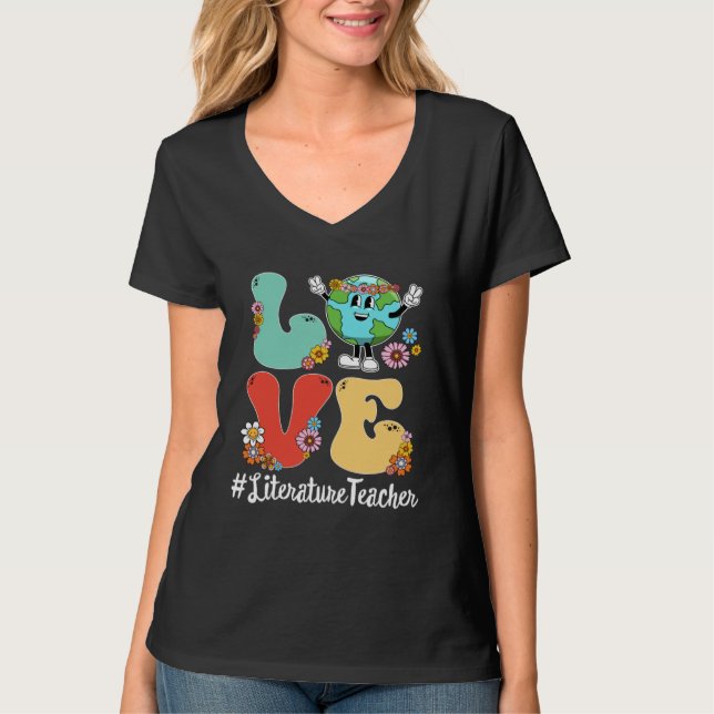 Camiseta Retro Love World Earth Day 2023 Literature Teacher (Frente)