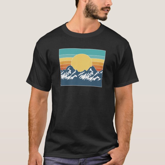 Camiseta retro mountain  (Frente)