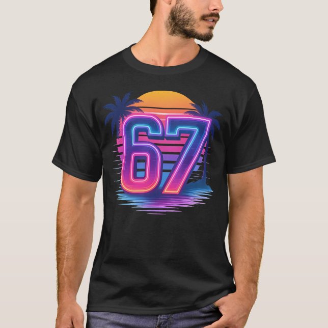Camiseta Retro Neon 67 Estética (Frente)