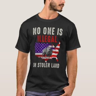 Camiseta Retro Ninguém É Ilegal No Indígenas Roubado