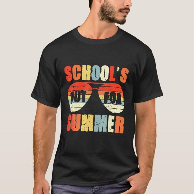 Camiseta Retrô No Último Dia Das Escolas Para O Professor D (Frente)