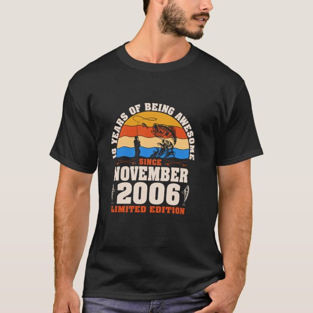 Camiseta Retro novembro de 2006 18 anos de pesca com compri (Frente)