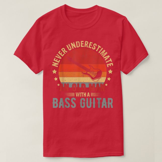 Camiseta Retrô Nunca Subestime O Velho Com Uma Boca (Frente do Design)