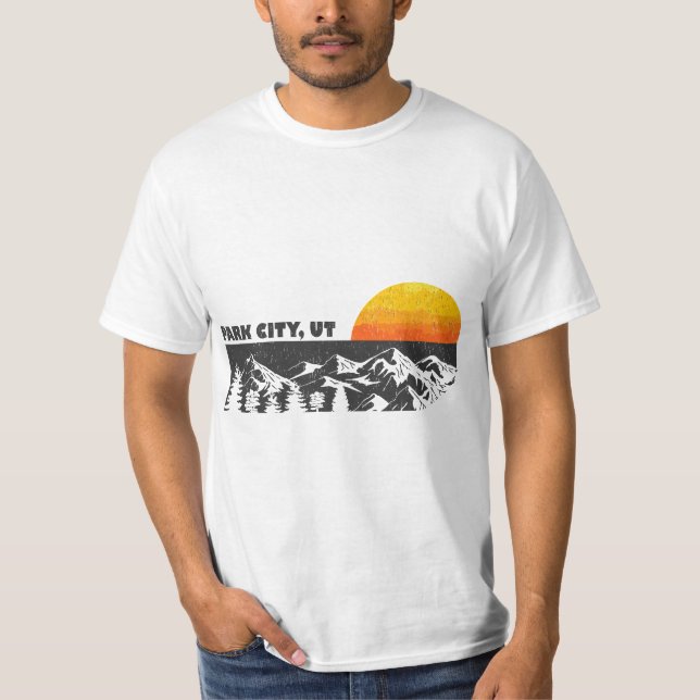 Camiseta Retro Park City Utah Mountain Sunset Winter  (Frente)